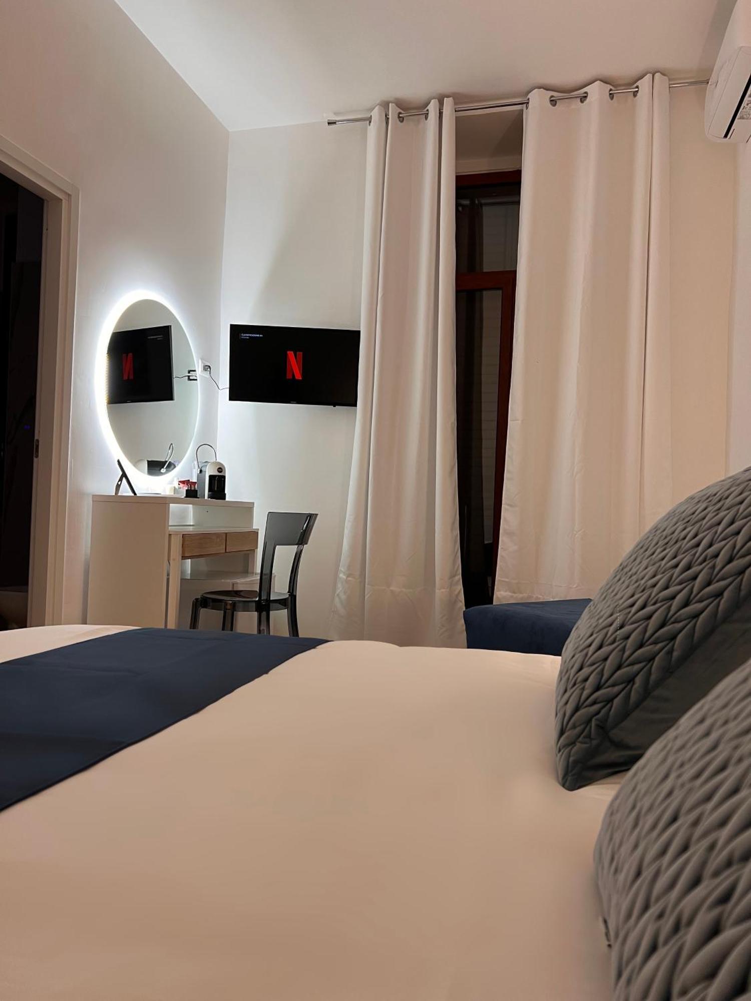 Hotel Astorya E' Napoli Esterno foto